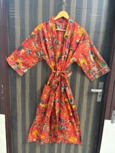 Bata Kimono Ligera y Transpirable de Algodón Floral con Cuello en V y Cordón Ajustable para Mujer, Ideal para Verano, Descanso, Playa o como Bata de Novia - Product Image 1