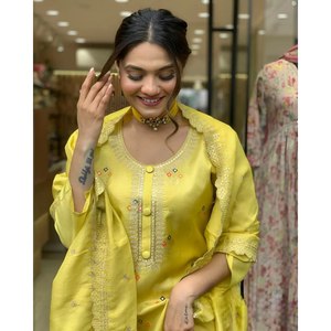 Hermoso Salwar Kameez de Algodón para Fiestas, Talla XL, Top y Pantalón con Dupatta, Elegante Ropa de Fiesta - Product Image 6