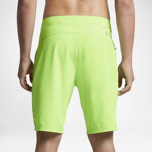 Shorts Deportivos para Hombre, Color Verde Sólido, de Secado Rápido, Cintura Alta Elástica, Estilo Deportivo con Bolsillos - Product Image 2