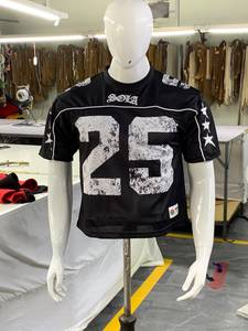 T-shirt de football vintage pour homme de haute qualité, coupe ample, couleur noire unie, col rond, manches courtes, en maille polyester, pour l'été - Product Image 2