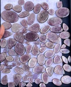 Cabochon en Lepidolite Mica Violette de Haute Qualité, Pierre de Cristal Lisse Faite à la Main à Dos Plat pour la Fabrication de Bijoux - Product Image 4