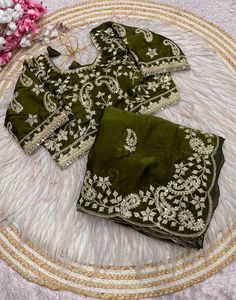 Sari de satén Fendi con lentejuelas C-Pallu, Sari de satén Fendi con bordados, Sari de lentejuelas Glamour Coding, Sari elegante con borde de trabajo de mano - Product Image 1