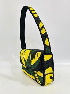 Sac à bandoulière rectangulaire fait main en perles de verre jaune-vert avec broderie et sangle noire, lavable, pour usage quotidien, broderie au point de croix - Product Image 4