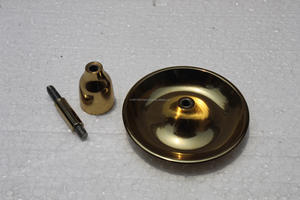 เชิงเทียนสีทองขนาดเล็กแบบกำหนดเองสำหรับตกแต่งเชิงเทียนที่มีคุณภาพสูงที่วางเทียนและขวดโหล - Product Image 3