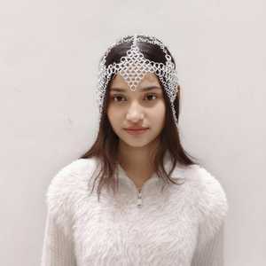Casco de Aluminio con Malla Metálica: Joyería Medieval para Festivales Renacentistas - Product Image 2