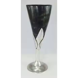 Vasos de cuerno auténtico para chupitos, copas de vino, vasos de cuerno de buey para agua, cerveza, té, café. Vasos de cuerno auténtico disponibles a precio de fábrica por MULTI CRAFT. - Product Image 2