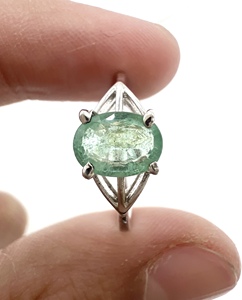 Anillo de Plata de Ley 925 con Certificado IGI, Corte Ovalado, Color Verde Esmeralda, para Compromiso o Aniversario, Precio de Fábrica - Product Image 1