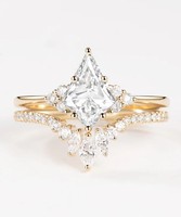 Bague de Fiançailles et de Mariage de Luxe pour Femme en Argent Sterling 925 Plaqué Or avec Moissanite Certifiée Taille Cerf-volant 6x9mm Sertie à Griffes