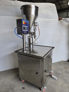 Machine de remplissage semi-automatique électrique numérique à piston en acier inoxydable avec contrôle PLC pour miel, gel et eau pure - Product Image 3