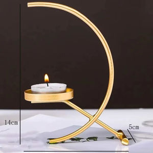 Élégant porte-bougie en métal pour centre de table, décoration artisanale et style intérieur moderne - Product Image 1