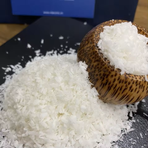 สินค้ามาใหม่ รับประกันคุณภาพพรีเมียม มะพร้าวอบแห้งบดละเอียด เกรดดี/กลาง ไขมันสูง/ต่ำ ขนาด 3-7 มม. ผลิตในเวียดนาม บรรจุถุงคราฟท์ 25 กก. - Product Image 3