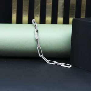 Bracelet à maillons en argent 925 géométrique, design minimaliste, unisexe, à porter tous les jours - Product Image 1