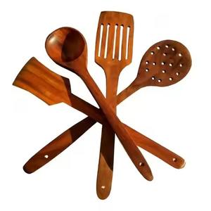 Cuillère de service artisanale en bois 10 ml – Écologique, durable, moderne, pour fêtes, cuisine, mélange de sauces et de riz - Product Image 5