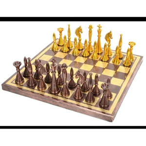 Acheter Jeu d'échecs en métal en laiton avec échiquier en bois pliant avec rangement jeu de roi pour vaisselle couronnes en laiton fabriquées à la main bon marché - Product Image 6
