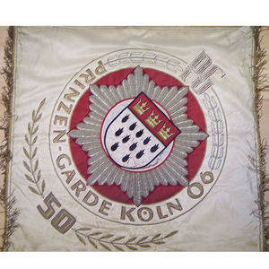 Bandera Colgante Bordada a Mano con Hilo Dorado de Alta Calidad, con Flecos Dorados, Bandera Publicitaria con Plumas, Bandera de Playa con Impresión - Product Image 5