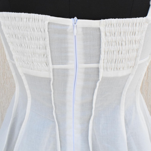 Haut en coton blanc avec corset et peplum |   Bretelles réglables, bustier à col en V, mode estivale - Product Image 4