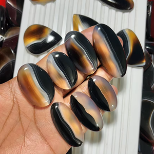 Piedras de Ágata Negra con Banda, Marca ASHU GEMS, Origen Rajasthan, Tamaño Libre, Precio al por Mayor para Fabricación de Joyería - Product Image 2