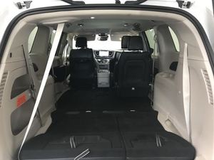 Como Nuevo, Chrysler Pacifica Touring L FWD 2023 - Product Image 4