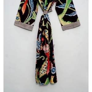 Kimono Kantha de Algodón Hecho a Mano, Diseño Floral, Cuello en V, Cintura Natural, Transpirable y de Secado Rápido, para Verano - Product Image 6