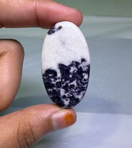 Lepidolita natural de alta calidad en cabujón, formas mixtas, venta al por mayor, piedras preciosas sueltas para la fabricación de pendientes, colgantes y anillos de plata hechos a mano. - Product Image 1