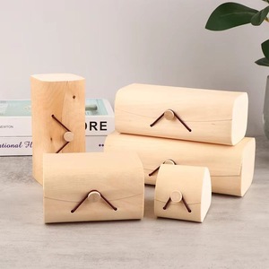 Boîte à bijoux en bois naturel avec couvercle et fermoir métallique, boîte de rangement rectangulaire pour souvenirs - Product Image 4