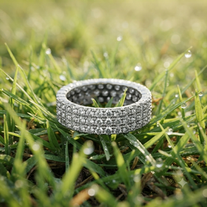 Bague Éternité Complète Personnalisée de Luxe à Trois Rangs en Argent Sterling 925 avec Diamants de Laboratoire, Idéale pour Mariage Tendance et Cadeau d'Anniversaire - Product Image 5