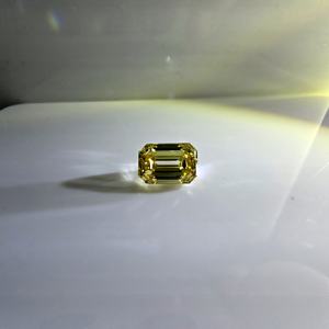 Diamante suelto de 1 quilate, corte esmeralda, color amarillo intenso VS1, certificado IGI, cultivado en laboratorio, para la elaboración de joyas. - Product Image 4