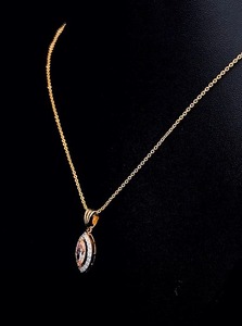 Collar con Colgante de Diamante Cultivado en Laboratorio con Corte Marquesa en Oro Rosa de 9K y Cadena de Eslabones - Joyería de Moda para Bodas y Compromisos - Product Image 2