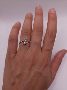 Anillo de Diamantes Cultivados en Laboratorio de 0.60 CT con 2 Piedras en Oro de 14K para Mujer |   Anillo de Compromiso Toi Et Moi |   Elegante Joyería Nupcial - Product Image 3