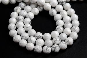 Piedras preciosas de howlita blanca natural, microfacetadas, redondas, sueltas, para la fabricación de joyas, pulseras, collares, manualidades DIY. - Product Image 4