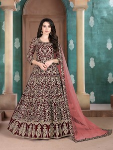 Costume Anarkali moderne semi-cousu en faux georgette brodé pour les fêtes, les mariages et Diwali - Product Image 6