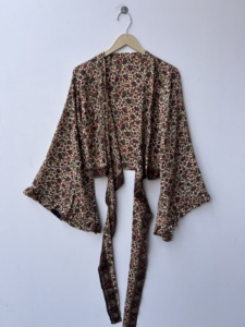 Haut en soie indienne style bohème pour femme, débardeur à nouer, chemisier d'été pour les vacances - Product Image 3