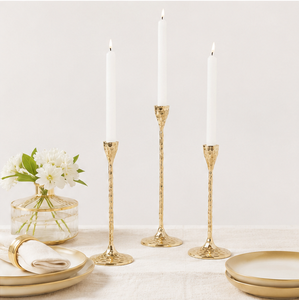 Juego de 3 Portavelas Cónicos de Latón Dorado Martillado de Lujo, Elegantes Candelabros de Metal para Decoración Moderna del Hogar - Product Image 2