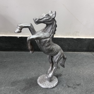 Sculpture d'animal moderne pour table, en aluminium décoratif avec revêtement brun par Artisan Design - Product Image 4
