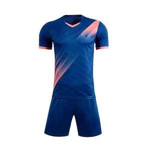 Conjunto de Uniforme de Fútbol Personalizado Unisex Blanco, Manga Corta, Cuello en V, Impreso, Transpirable, Impermeable, Antibacterial, de Poliéster - Product Image 1