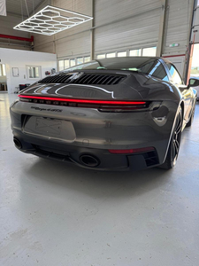 รถมือสองปี 2025 สำหรับ 911 Targa 4 GTS Turbo SUV ดีเซล V6 เกียร์อัตโนมัติ เบาะหนัง 480 แรงม้า ล้อแม็ก R20 พวงมาลัยซ้าย ภายในสีเข้ม หลังคาพาโนรามา - Product Image 5