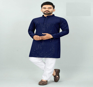 Ensemble kurta pyjama festif pour homme, orné d'une broderie chikan en rayonne et d'un pantalon en coton, idéal pour les occasions culturelles et festives. - Product Image 2