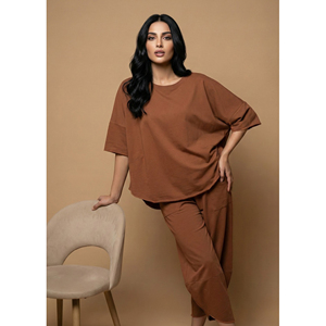 Ensemble de détente deux pièces pour femme Lavender, confortable, respirant, assorti, vêtements décontractés pour les voyages, ensemble haut de gamme - Product Image 4