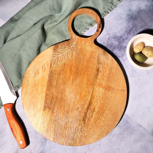 Planche à découper en bois artisanale de qualité supérieure pour légumes ou viande - Product Image 4