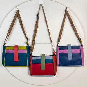 Vente en gros 2025 tendance sac à bandoulière en cuir recyclé à blocs de couleurs sac à bandoulière en cuir multicolore à la mode pour femmes - Product Image 5