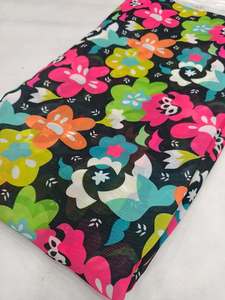 Tissu imprimé numérique de qualité supérieure en polyester, coton, rayonne et mousseline à motifs floraux pour robes, chemisiers et vêtements féminins - Product Image 2