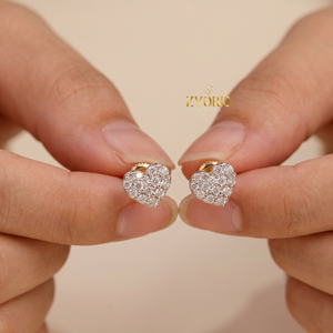 ต่างหูรูปหัวใจแบบมินิมอล Zyorio Jewels ทอง 14K ประดับเพชรแบบไมโครเพฟ ได้รับการรับรองจาก IGI เครื่องประดับหรูหราสำหรับผู้หญิง - Product Image 1