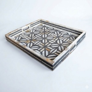 Bandeja de servir cuadrada artesanal con incrustaciones de nácar, bandeja otomana decorativa de madera de lujo con patrón de rombos, precio de oferta. - Product Image 4
