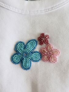 Top de Tirantes con Bordado de Cuentas de Primera Calidad para Mujer, con Elegante Trabajo Artesanal y Diseño de Moda Contemporáneo - Product Image 2