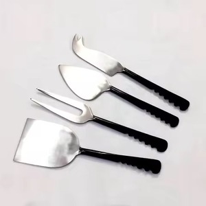 ชุดมีดชีสสแตนเลสทันสมัย พร้อมอุปกรณ์หั่นและเสิร์ฟในครัว - Product Image 3