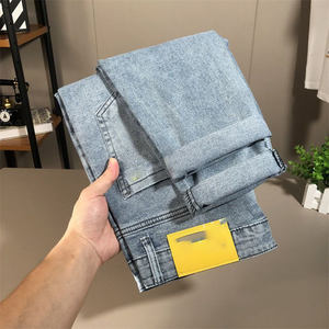 กางเกงยีนส์ผู้ชายสไตล์เกาหลี ดีไซน์โลโก้แบบ OEM  ทรงสลิมฟิต ยืดหยุ่น น้ำหนักเบา ระบายอากาศได้ดี แห้งเร็ว เหมาะสำหรับใส่ลำลองในฤดูใบไม้ร่วง - Product Image 5