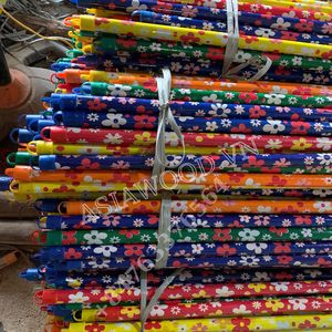 Manche de balai en bois d'eucalyptus de haute qualité poignée enduite de PVC conception de fleur pour le nettoyage de la maison approvisionnement direct d'usine facile à nettoyer - Product Image 3