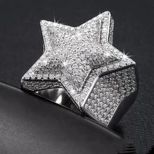 แหวนมอสซาไนต์รูปดาวแบบกำหนดเอง ชุบโรเดียม เงินแท้ 925 ประดับเพชรแบบหนามเตย สไตล์ฮิปฮอป สำหรับทั้งชายและหญิง ของขวัญวันเกิด - Product Image 3