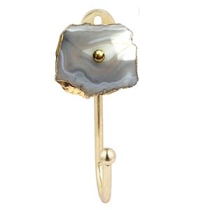 Gancho de Pared con Perillas de Ágata Pintadas a Mano en Oro Marroquí CIH 206 - Producto de Ganchos y Rieles Elegante y Único - Product Image 2