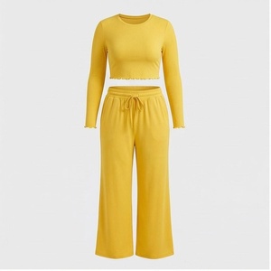 Ensemble de yoga jaune 2 pièces pour femme : haut court à col rond et manches longues, pantalon long taille haute à cordon de serrage, couleur unie, respirant - Product Image 1